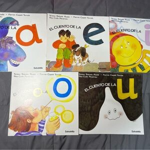 Spanish Children’s Vowel Books Lot of 5 A E I O U Salvatella Early Learning Set